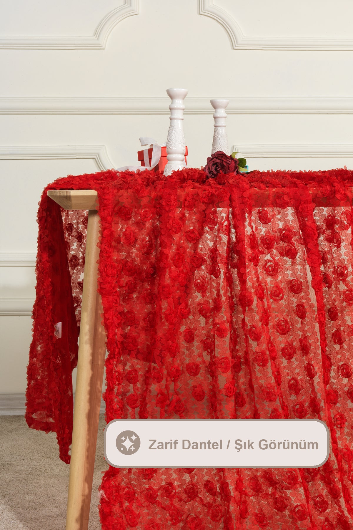 ELART Hasbahçe Masa Örtüsü 3 Boyutlu (125x210 cm) Kırmızı