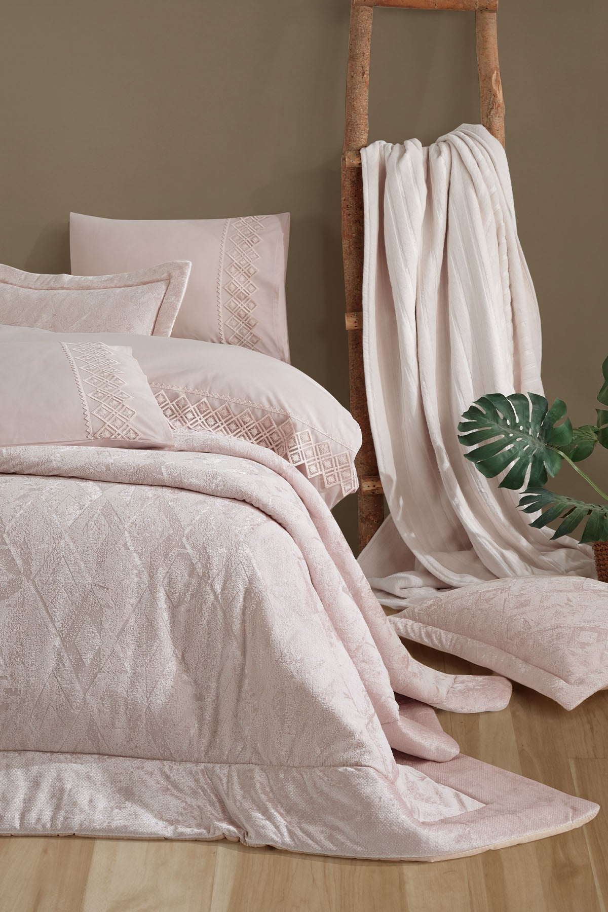 ELART Vanetta Çeyiz Paketi 10 Parça Ekru