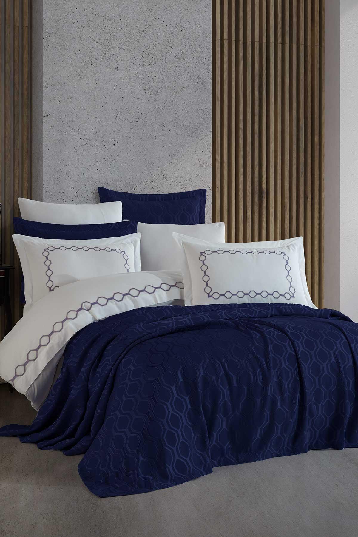 Pamuk Nevresimli Şönil Yatak Örtüsü Seti 9 Parça Andrea Lacivert - Elart Home